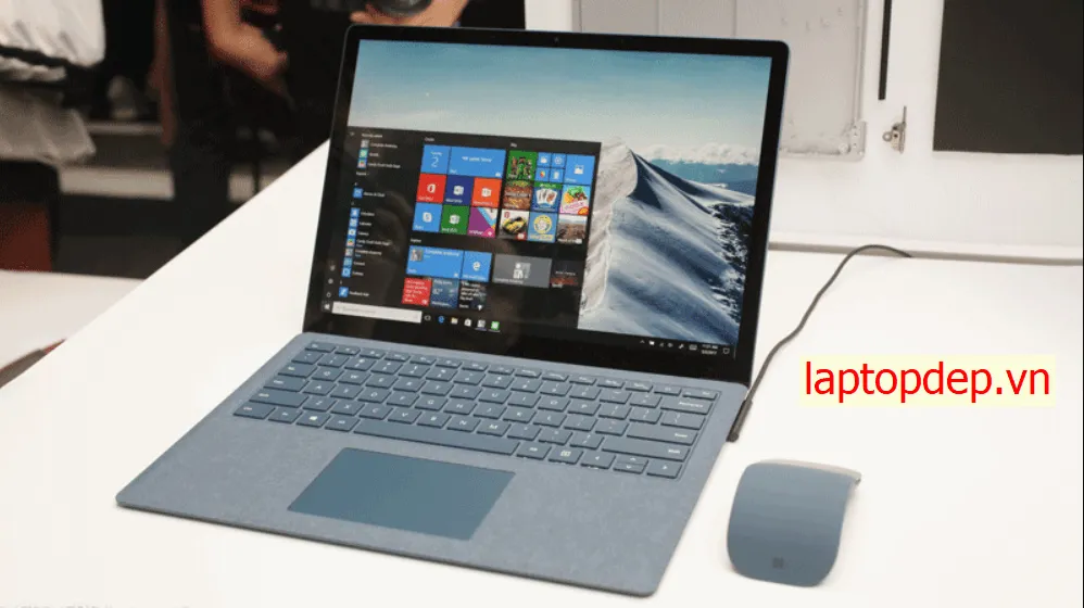 Surface Laptop 2