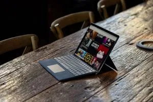 Có nên dùng Surface pro